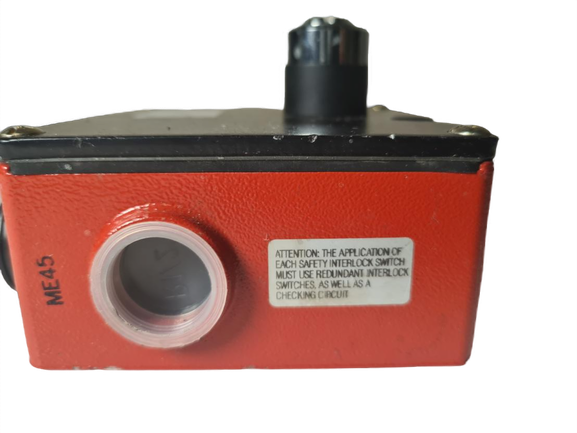 Allen-Bradley 802F-TA6SM11K-S7 Key Interlock Switch
