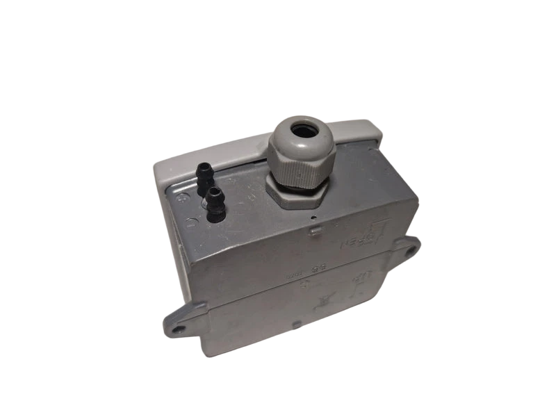 Produal PEL 2500 Differential pressure transmitter air with 8 different pressure ranges 0-10V