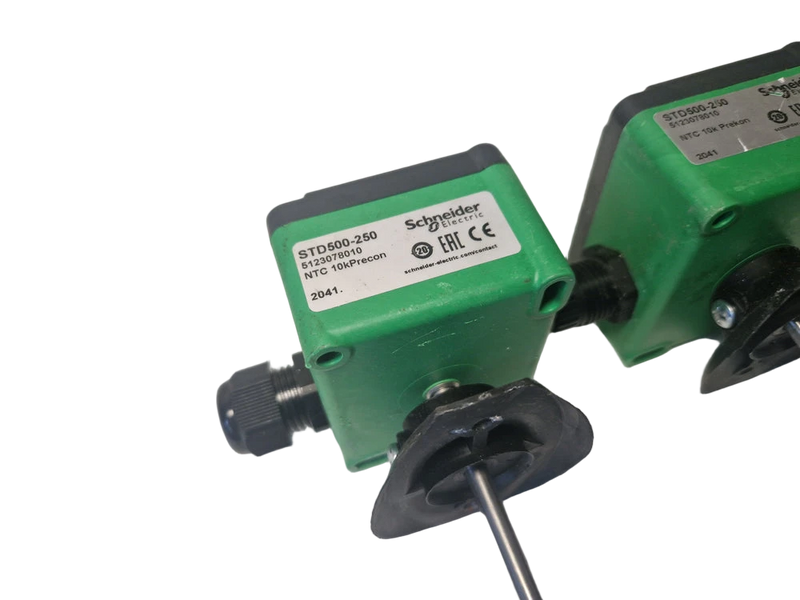 1x Schneider Electric STD500-250 STD Series temperature sensor
