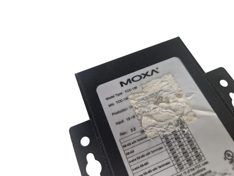 MOXA TCC-100 V2.2 RS232 to RS422/485 DIN-Rail mountable serial converter