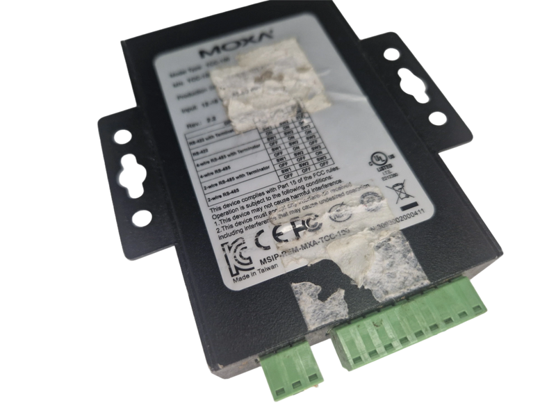 MOXA TCC-100 V2.2 RS232 to RS422/485 DIN-Rail mountable serial converter