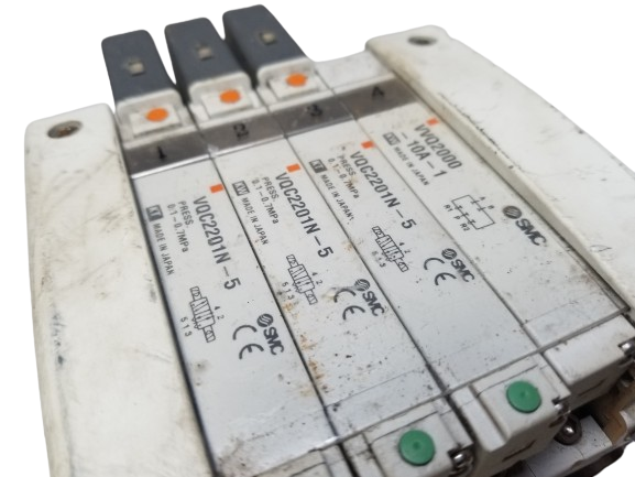 SMC VVQ2000-10A-1 blanking plate and Vqc2201n-5 0.1-07mpa