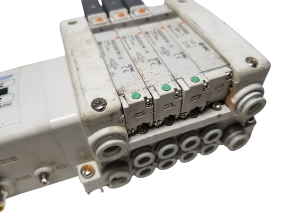 SMC VVQ2000-10A-1 blanking plate and Vqc2201n-5 0.1-07mpa