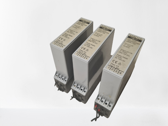 Tillquist U800L-154 transducer for voltage, power supply