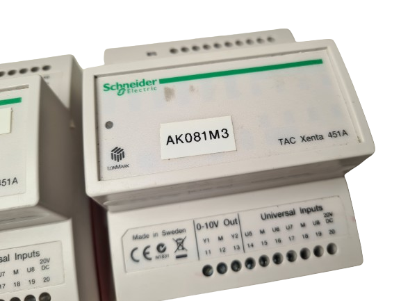 Schneider Electric TAC Xenta 451A Universal Input and Analog Output Module