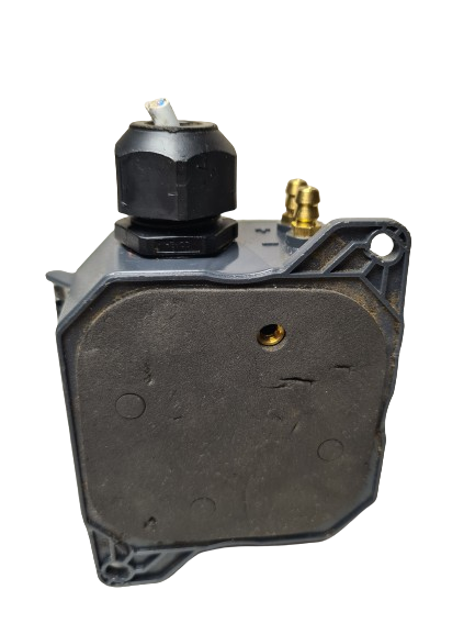 Schneider Electric EPP302LCD EP Series Differential Pressure, LCD