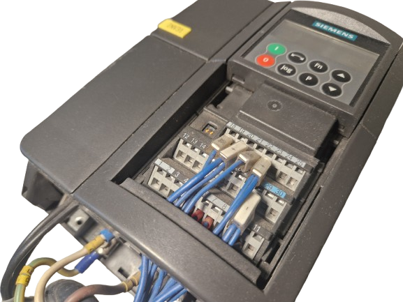 Siemens 6SE6 400-4BD12-0BA0 Motor drive