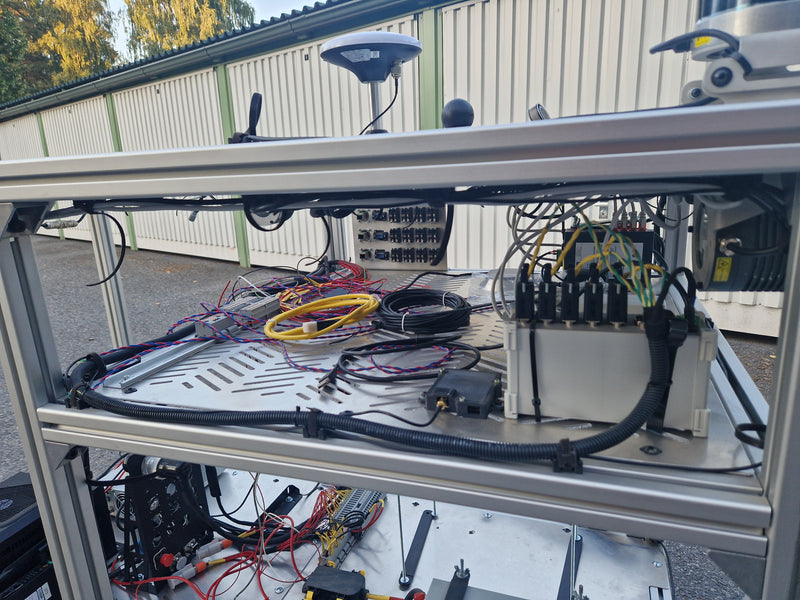 Extreme Autonomy Advanced Testing cart 6x LiDARs, 5x Radars, 4x Axis Cameras CANBus - Autonomous driving testing - ASK FOR A QUOTE