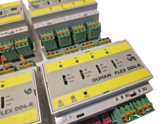 1x Ouman FLEX DO4-R Universal relay module