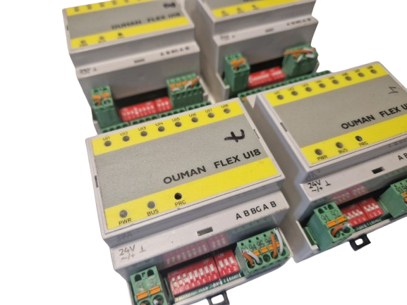 1x Ouman Flex UI8 I/O module