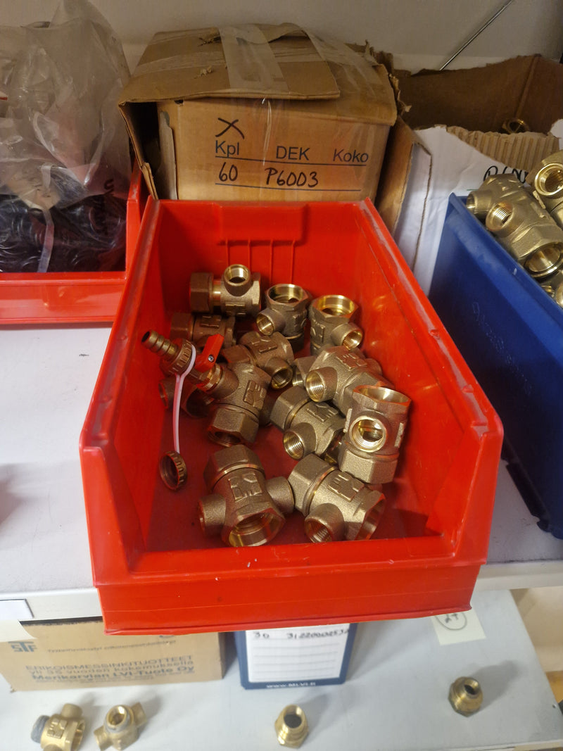 Brass Fittings Lot 14,000+ pcs | Messinkiosat Iso Erä | Jakotec | TA Hydronics (IMI) | Onnline, Merikarvian LVI-Tuote (MLVI) | Oras