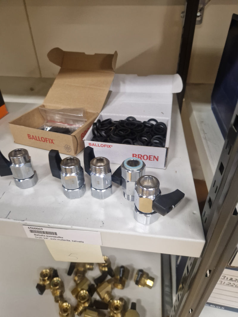 Brass Fittings Lot 14,000+ pcs | Messinkiosat Iso Erä | Jakotec | TA Hydronics (IMI) | Onnline, Merikarvian LVI-Tuote (MLVI) | Oras