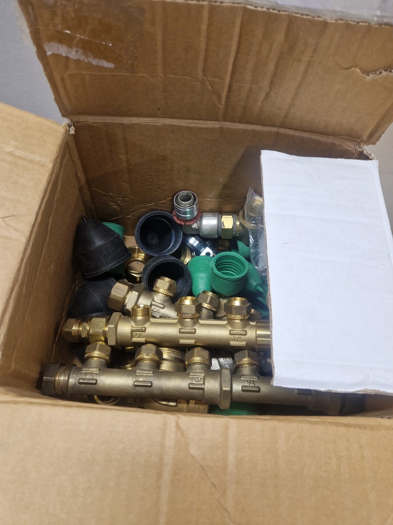 Brass Fittings Lot 14,000+ pcs | Messinkiosat Iso Erä | Jakotec | TA Hydronics (IMI) | Onnline, Merikarvian LVI-Tuote (MLVI) | Oras