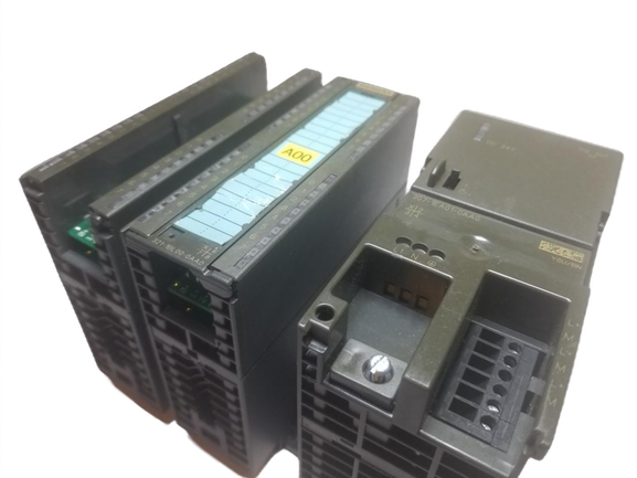 Siemens Simatic S7 6ES7 322-1BL00-0AA0/6ES7321-1BL00-0AA0/ 307 6ES7307-1EA01-0AA0 Modules