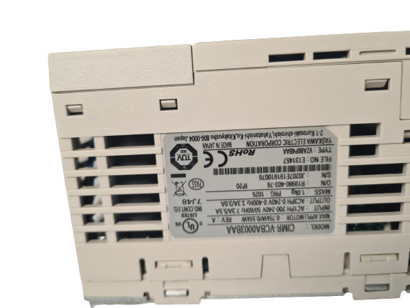 Yaskawa CIMR-VCBA0003BAA vector inverter