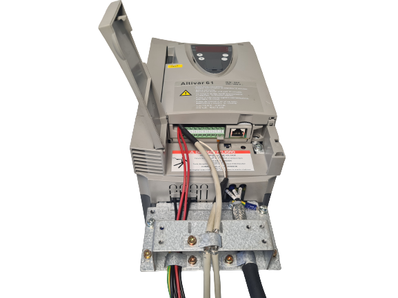Schneider Frequency Converter ATV61HU40N4Z 4KW 380V