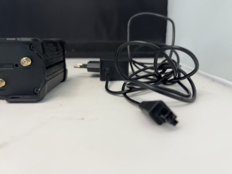 Teltonika RUT956 4G LTE Industrial Router with Power Adapter Used