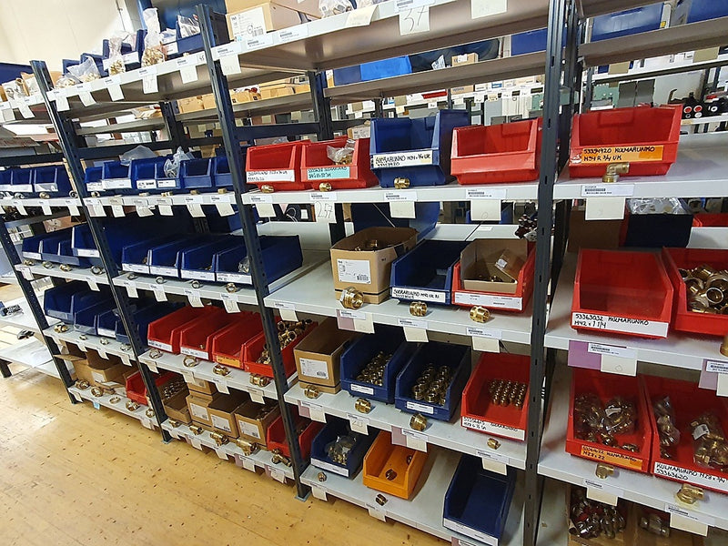 Brass Fittings Lot 14,000+ pcs | Messinkiosat Iso Erä