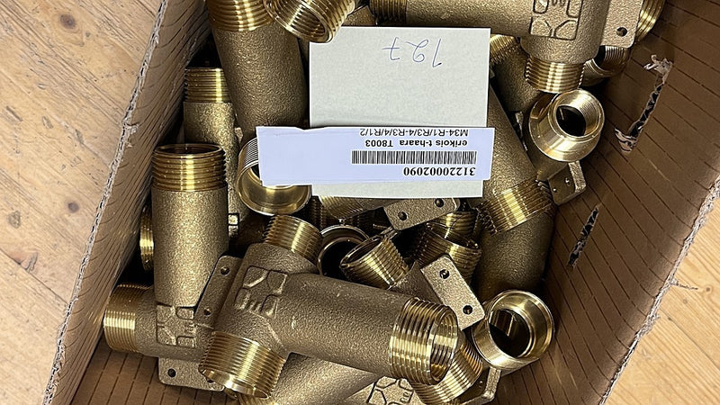 Brass Fittings Lot 14,000+ pcs | Messinkiosat Iso Erä