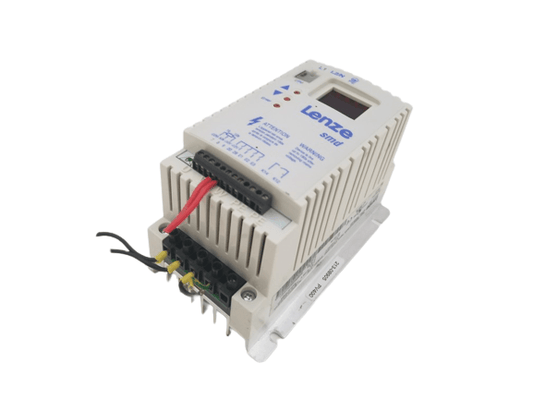 1x Lenze SMD Frequency Converter 0.75KW ESMD751X2SFA