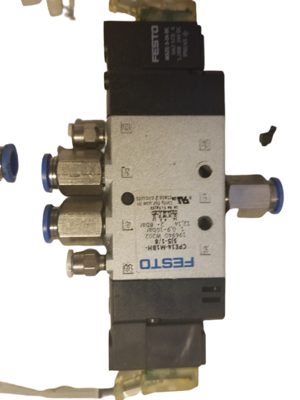 Lot of 4 Festo CPE14-M1BH-5JS-1/8 - CPE14-M1BH-5L Solenoid Valve