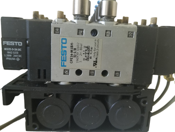 Festo CPE14-M1BH-5j-1/8 Solenoid Pilot Valve Total 7 Soleniod Valves In The Block