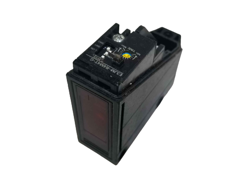 Omron E3JM-R4M4T-G Photoelectric Switch E3JMR4M4TG