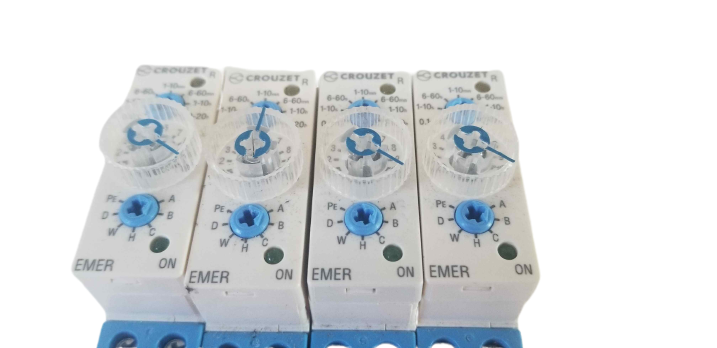 Lot of 4x,Timer 88-829-198 Crouzet 0.1s-20h NO/5A NC/3A EMER8 88829198