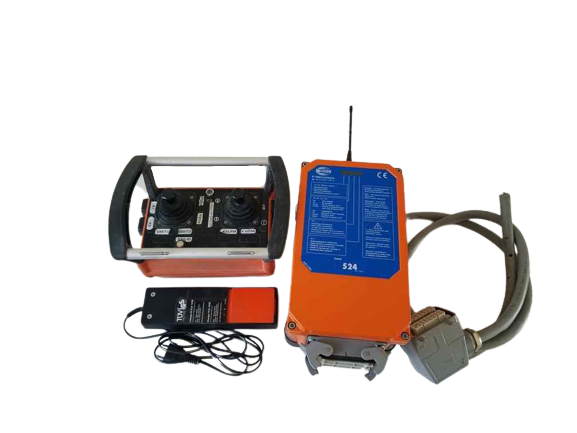HBC RADIOMATIC Spectrum 3 Crane Remote Control + Receiver FS 524 + 2 Batteries with charger