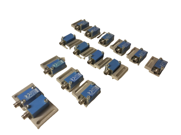 Lot of 15  SICK 7900205, IQ10-03BPS-KT1 , IQ standard inductive proximity sensor 10-30 VDC