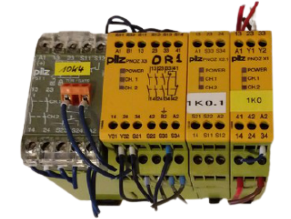 Pilz Safety relays PNOZ X3 ID 774310 and ID 774306 and ID 774300