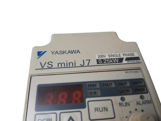 Yaskawa VS mini J7 CIMR-J7ACB0P2 Inverter Drive