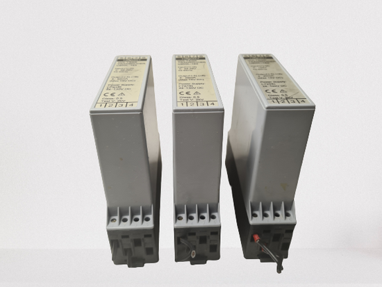 Tillquist U800L-154 transducer for voltage, power supply