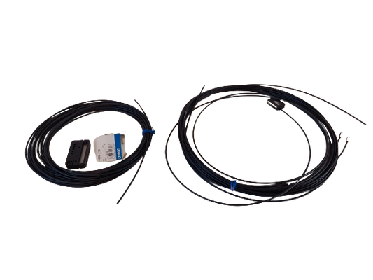 Omron E32-T16 Photoelectric Switch & E39-F10 Connector for E32 optical fibre cable & E39-F4 Cutting tool