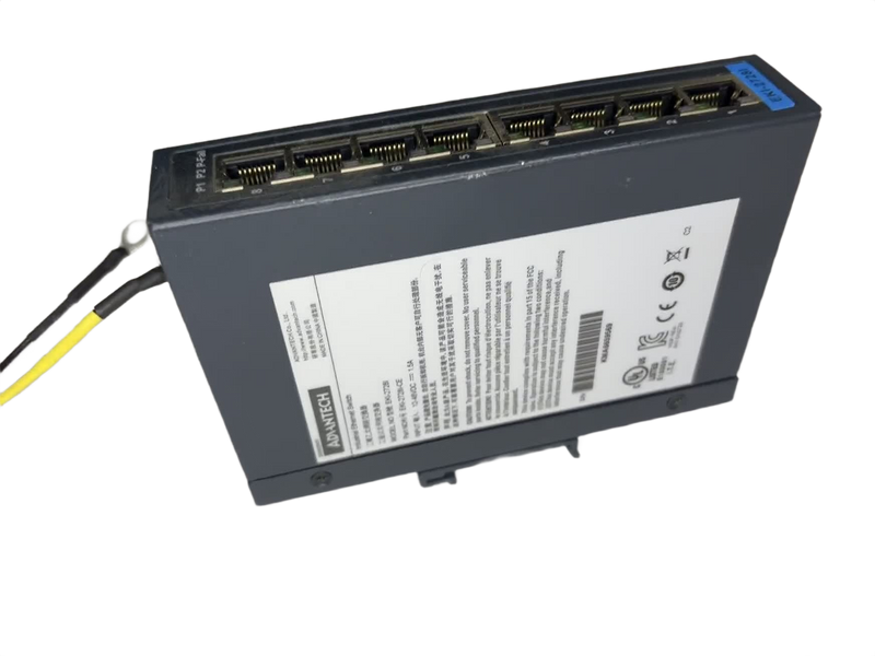 Advantech-EKI-2728I-Industrial-view-4