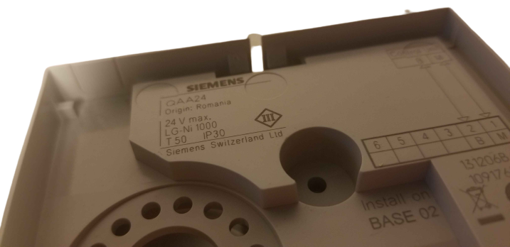 Siemens QAA24 room temperature sensor