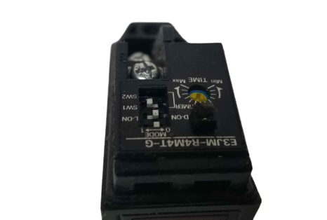 Omron E3JM-R4M4T-G Photoelectric Switch E3JMR4M4TG