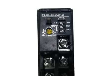 Omron E3JM-R4M4T-G Photoelectric Switch E3JMR4M4TG