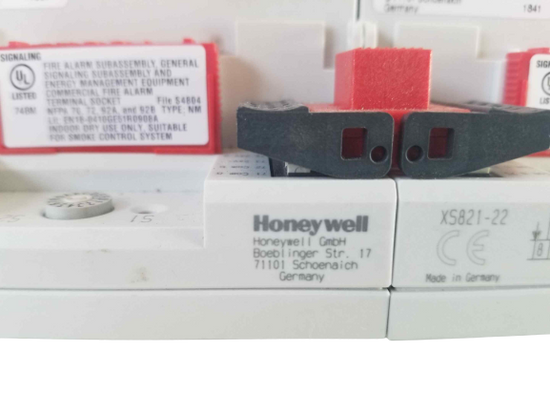 HoneyWell CLIOP824A Centraline PLC Controller 24VDC