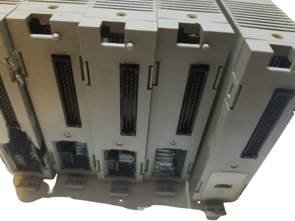 Lot Of 5pc Omron Analog C200H-AD003 And Digital Output C200H-OD212 24VDC Plus Omron Chassis And PA204 Power Supply